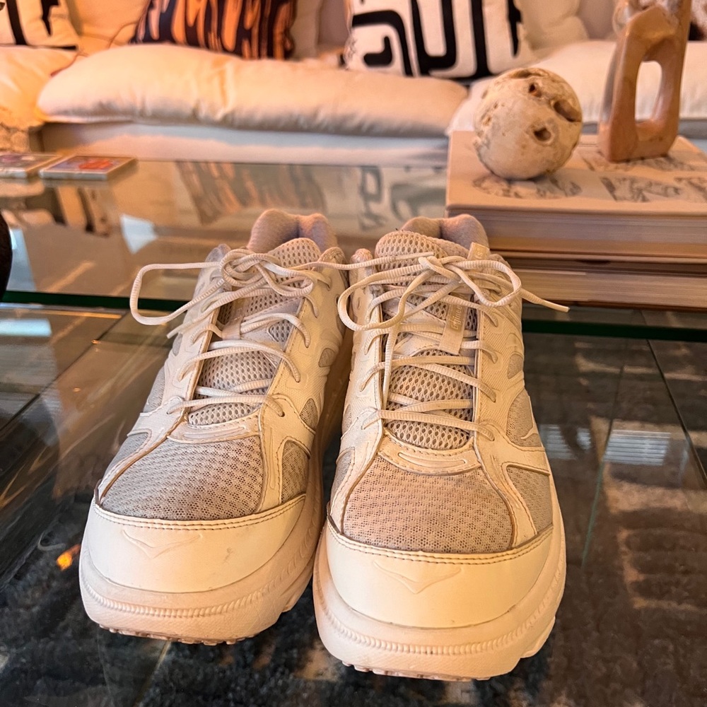 Hoka One One Bondi B